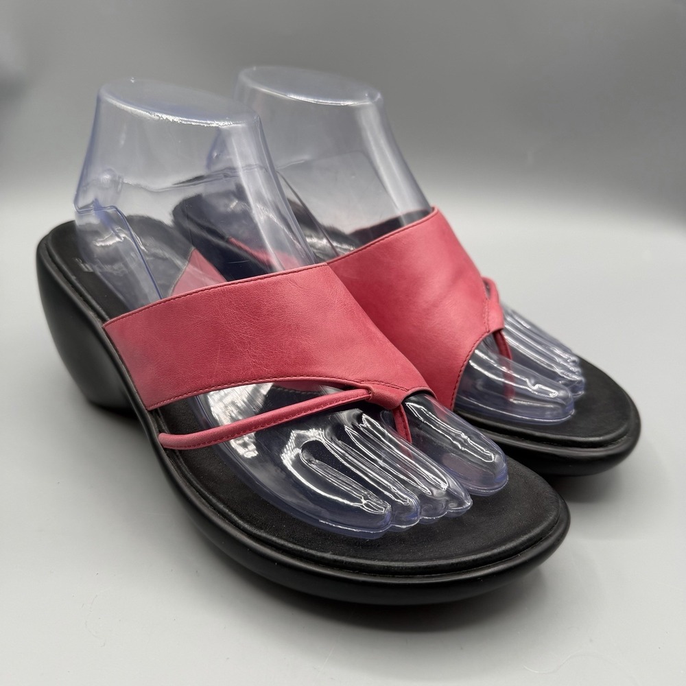 INDIGO by Clarks Sandals Women's Sz 8 M Pink Leather Strap Thong Slides Shoes